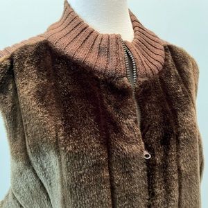 Designer Studio originals zip faux fur vest